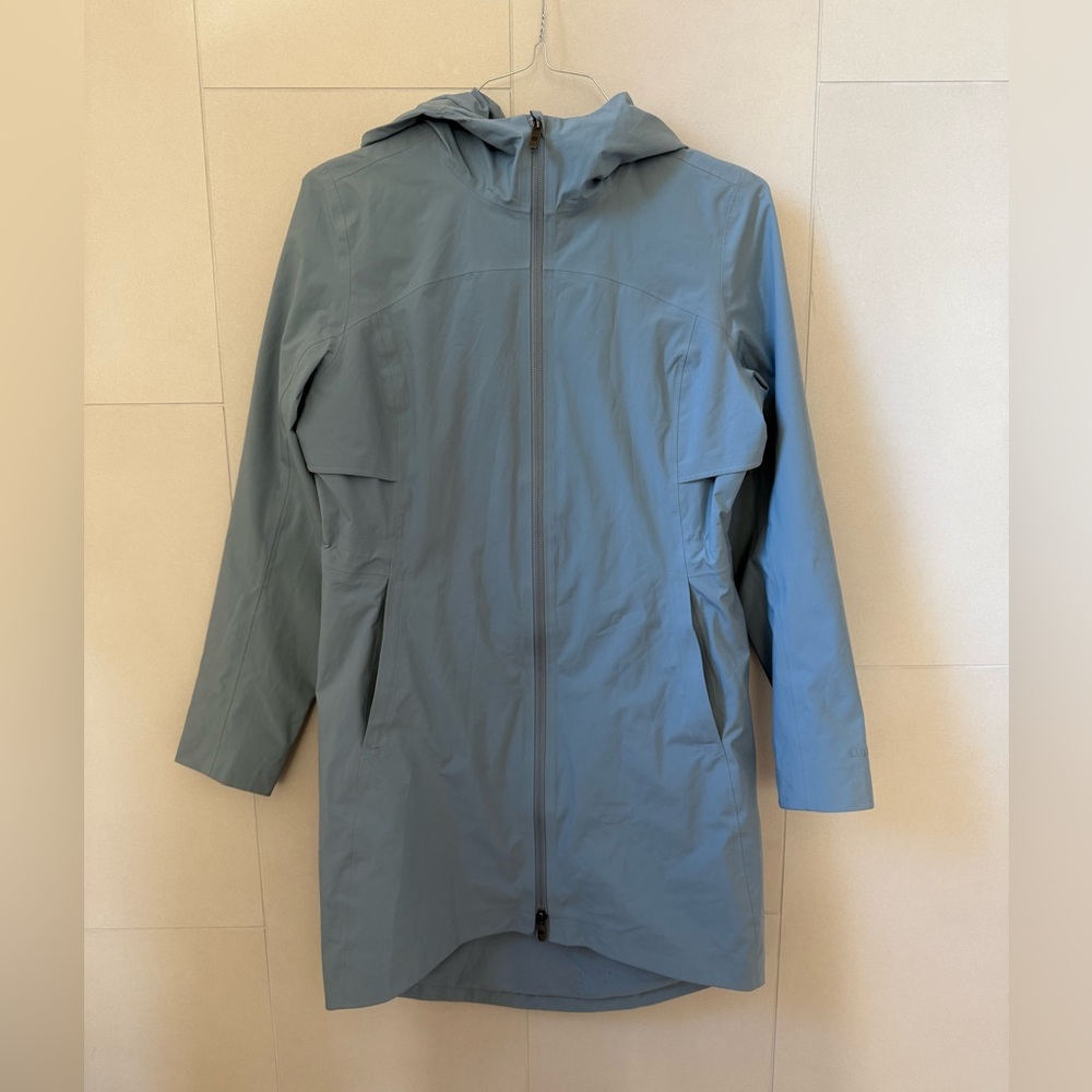 lululemon rain coat